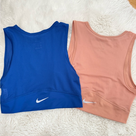 NIKE Sleeveless Crop Tops - Picture 1 of 4